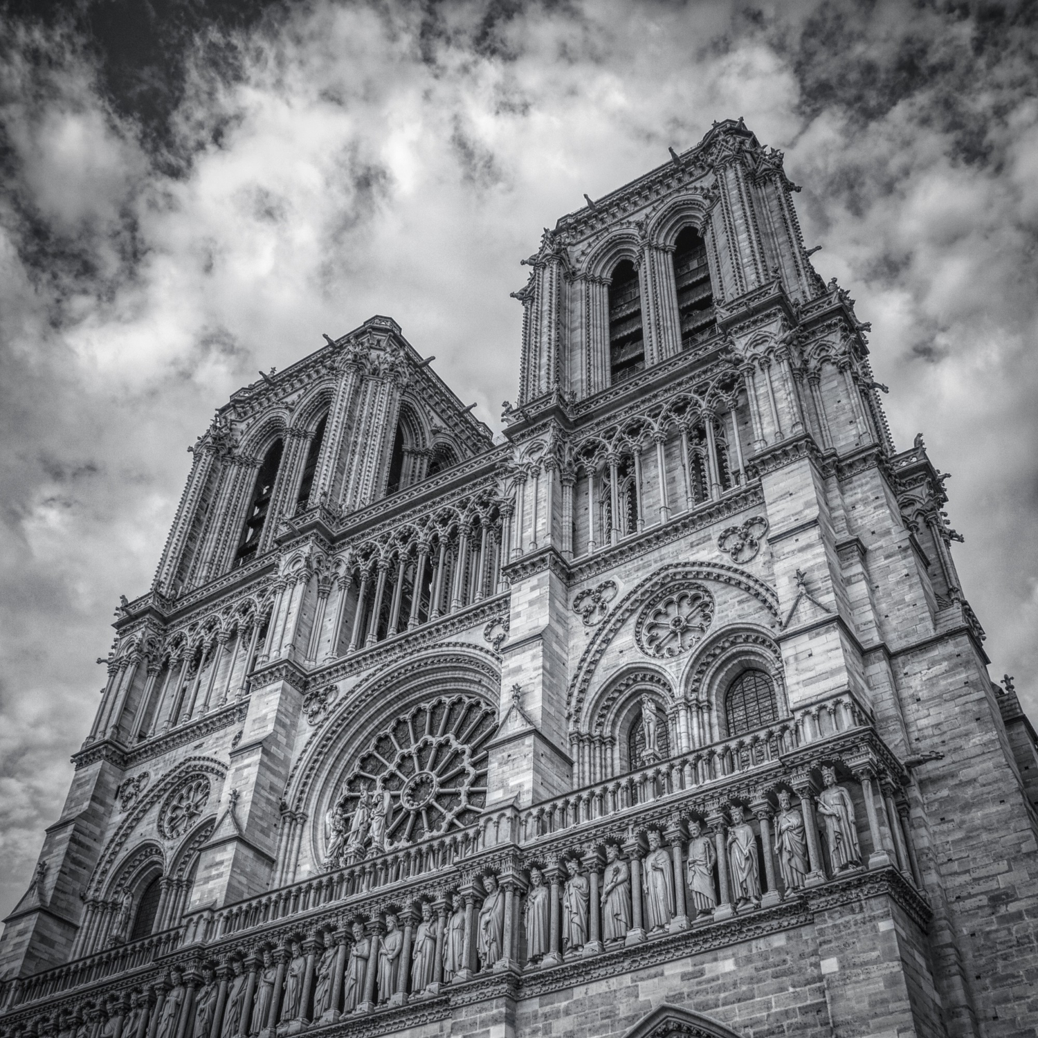 Notre-Dame de Paris, asociatyvi portalo foto